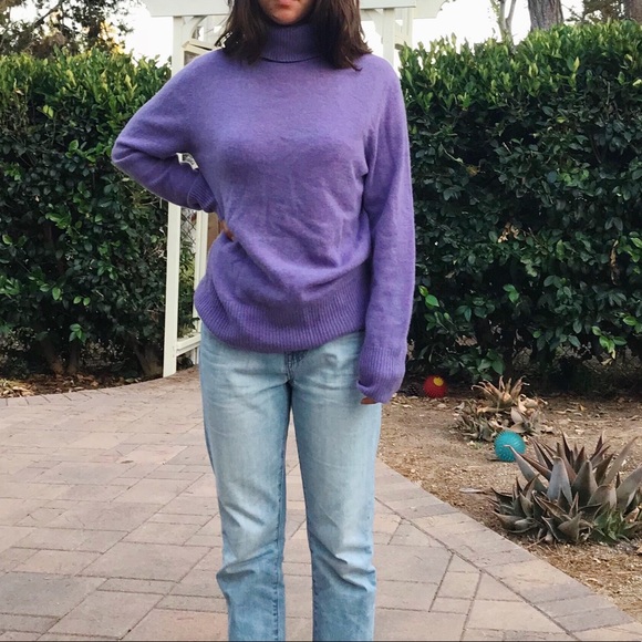 Cashmere Turtleneck - Picture 1 of 3